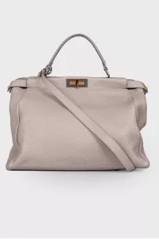 Bag Peekaboo