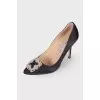 Shoes Hangisi