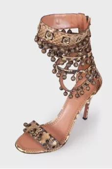 Leather sandals with bells