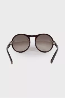 Brown sunglasses
