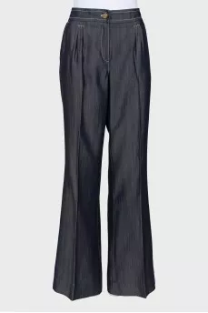 Gray trousers with pockets