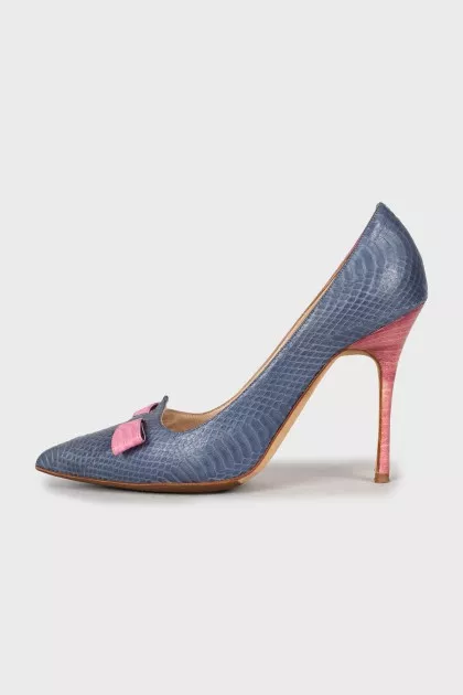 Two tone embossed shoes