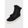 Insulated leather boots