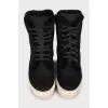 Insulated leather boots