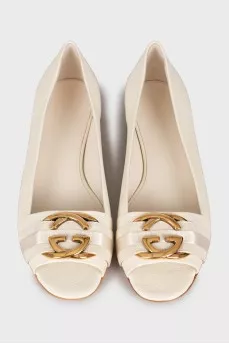 Ballerinas with golden logo
