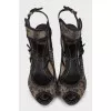 Sandals with lace
