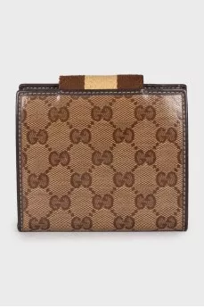 Wallet in print with brand logo