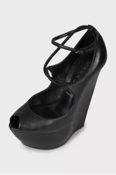 Black wedge shoes