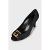Textile shoes with brand logo