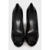 Patent leather stiletto heeled shoes 