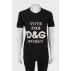 Black T-shirt with slogan
