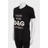 Black T-shirt with slogan