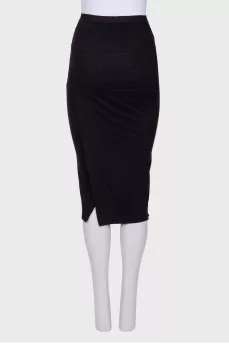 Black slit skirt