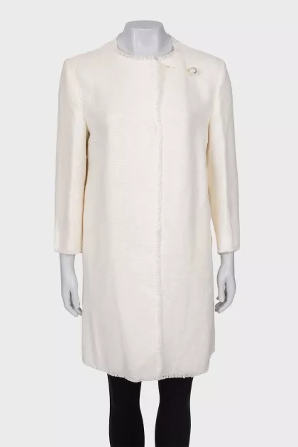 Linen cardigan with brooch