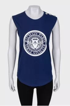 Dark blue T-shirt with brand logo