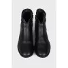 Zipped leather boots