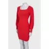 Red dress with voluminous sleeves