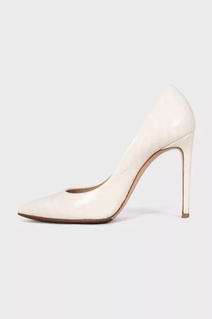 Embossed heels