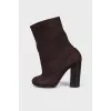 Round toe leather ankle boots