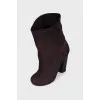 Round toe leather ankle boots