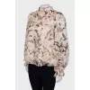 Blouse in floral print with wide sleeves
