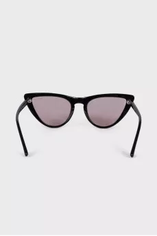 Black cat eye sunglasses