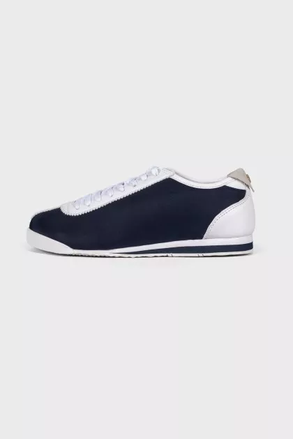 Two-tone lace-up sneakers