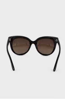 Dark brown sunglasses 