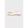 Leather flats with low heels