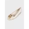 Leather flats with low heels