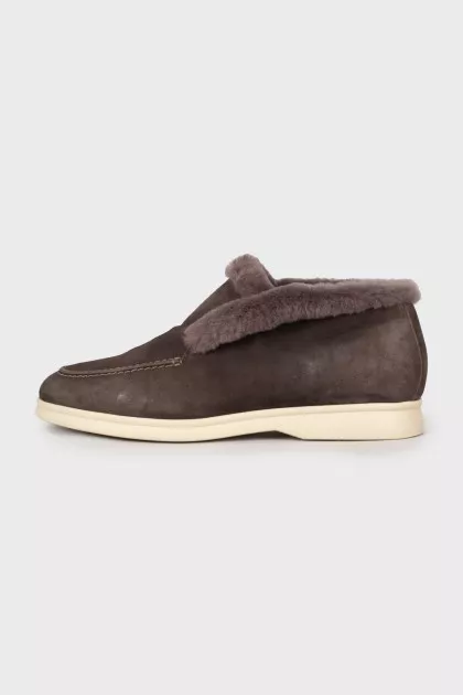 Padded suede boots