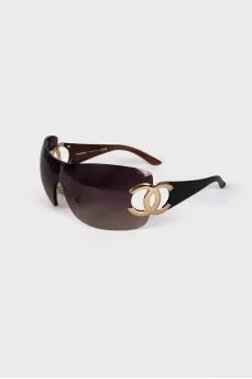 Brown sunglasses mask