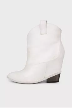 White leather сossacks