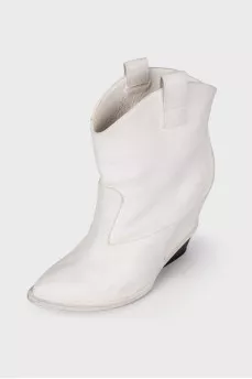 White leather сossacks