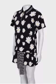 Suit with shorts in print