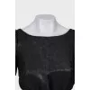Dress with a V-neck on the back