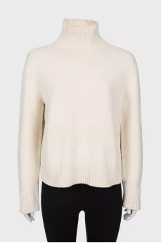 Loose cashmere sweater
