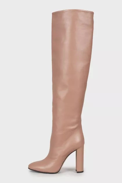 Leather boots with round toe