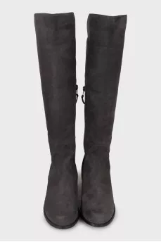 Suede boots with textiles