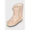 Quilted padded boots