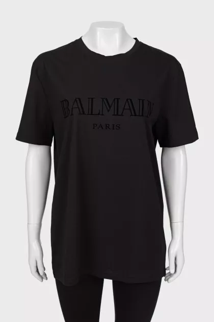 Black T-shirt with tag