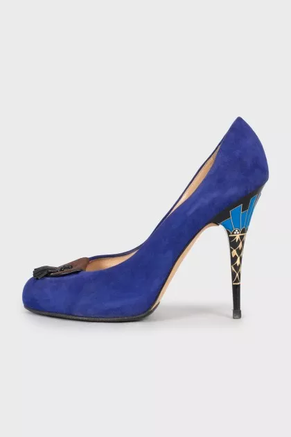 Blue shoes with decor
