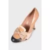 Patent leather shoes with bow