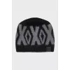 Wool hat with pattern