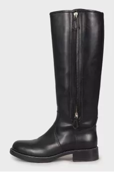 Black leather boots with zipper