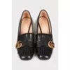 Leather shoes with fringes and brand logo