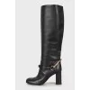 Leather boots with square toe