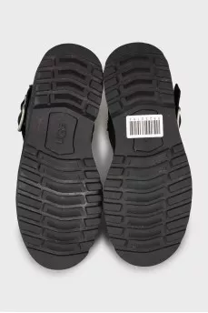 Insulated leather boots