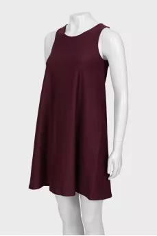 Burgundy mini dress with a loose fit