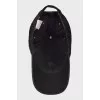 Black cap with embroidered brand logo